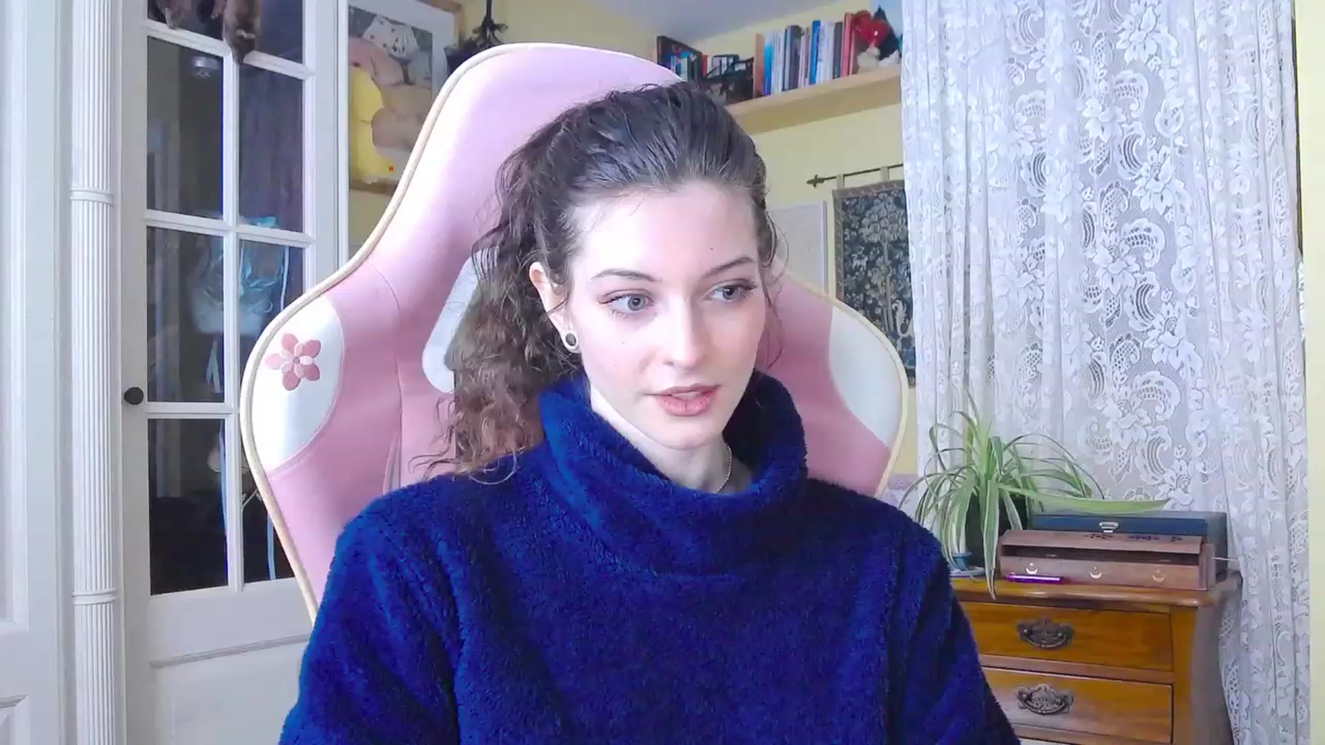 Gallery image thumbnail from viola__'s myfreecams stream on, 02/01/2024, 15:35 image 19 of 20