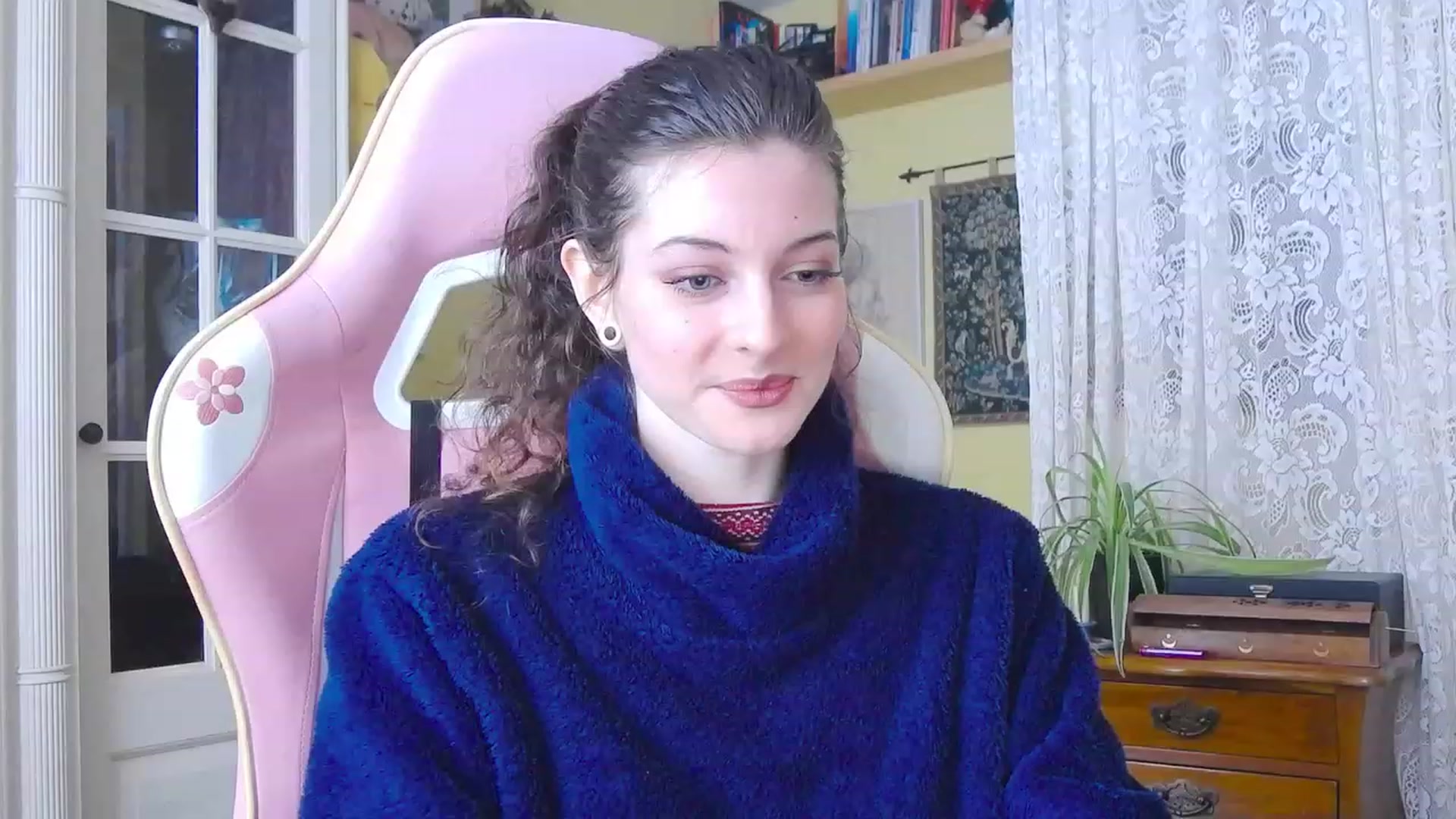 Gallery image thumbnail from viola__'s myfreecams stream on, 02/01/2024, 15:35 image 17 of 20