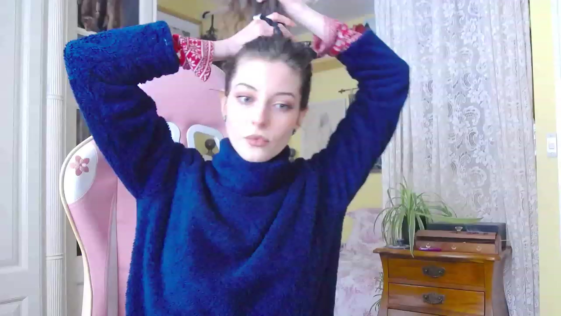 Gallery image thumbnail from viola__'s myfreecams stream on, 02/01/2024, 15:35 image 9 of 20