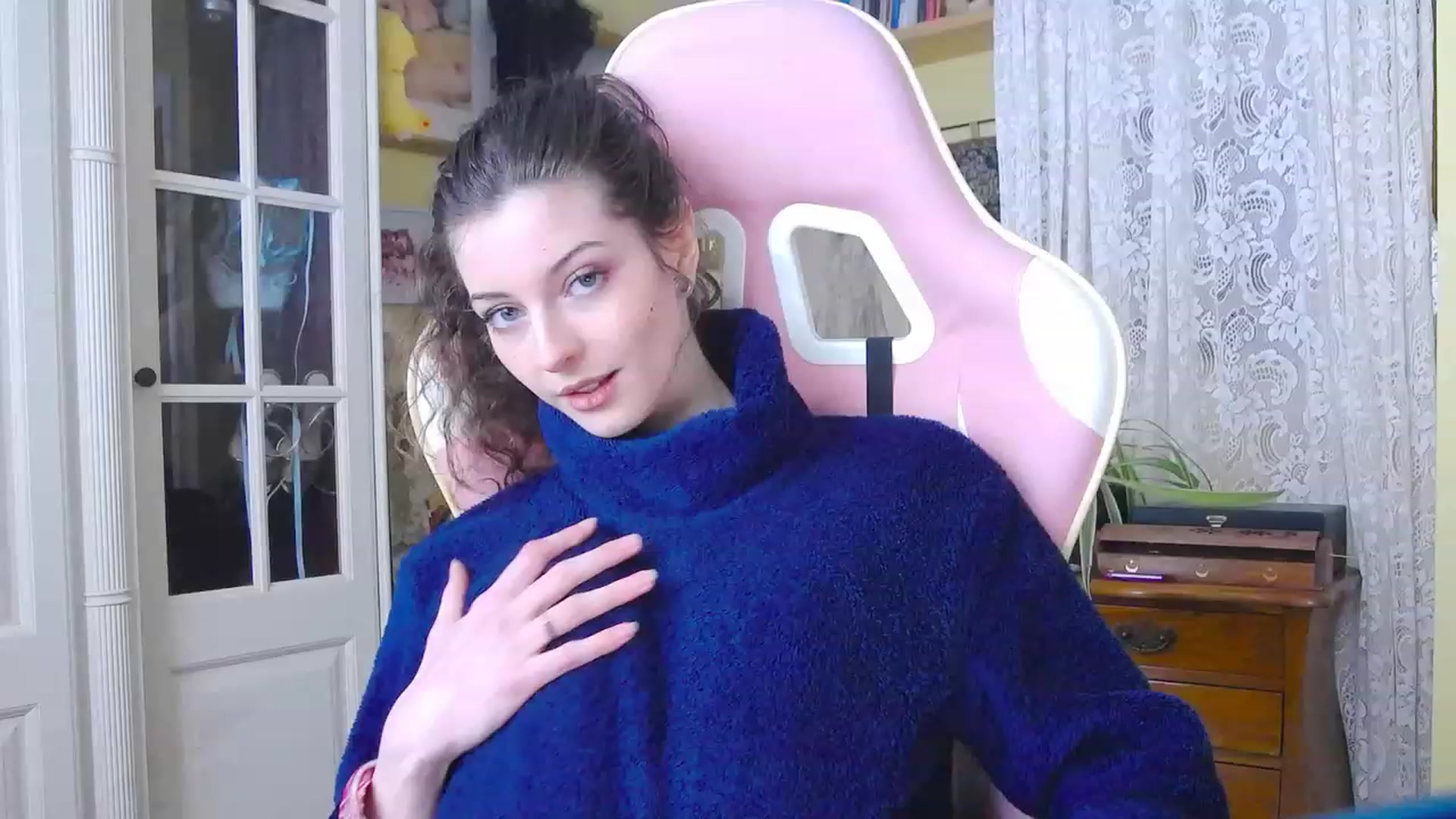 Gallery image thumbnail from viola__'s myfreecams stream on, 02/01/2024, 15:35 image 20 of 20