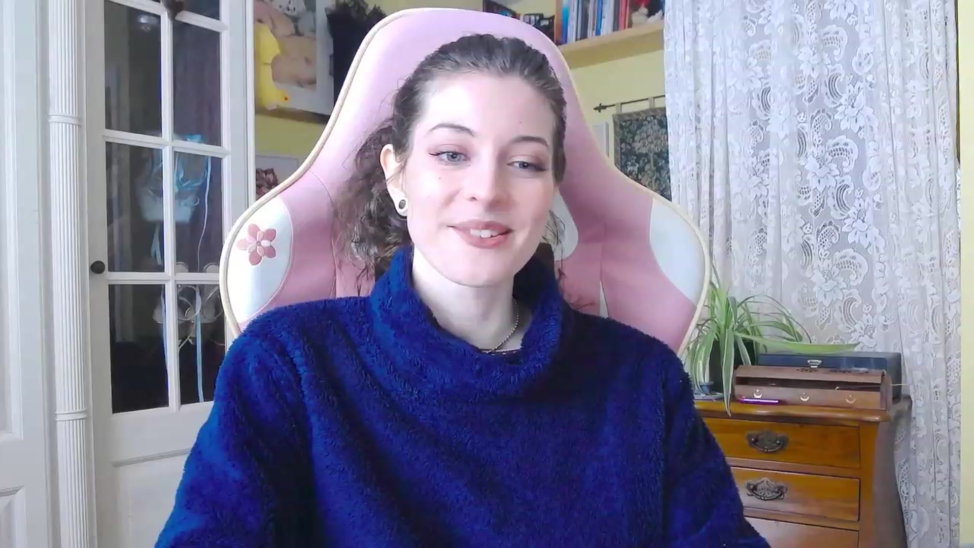 Gallery image thumbnail from viola__'s myfreecams stream on, 02/01/2024, 15:35 image 11 of 20