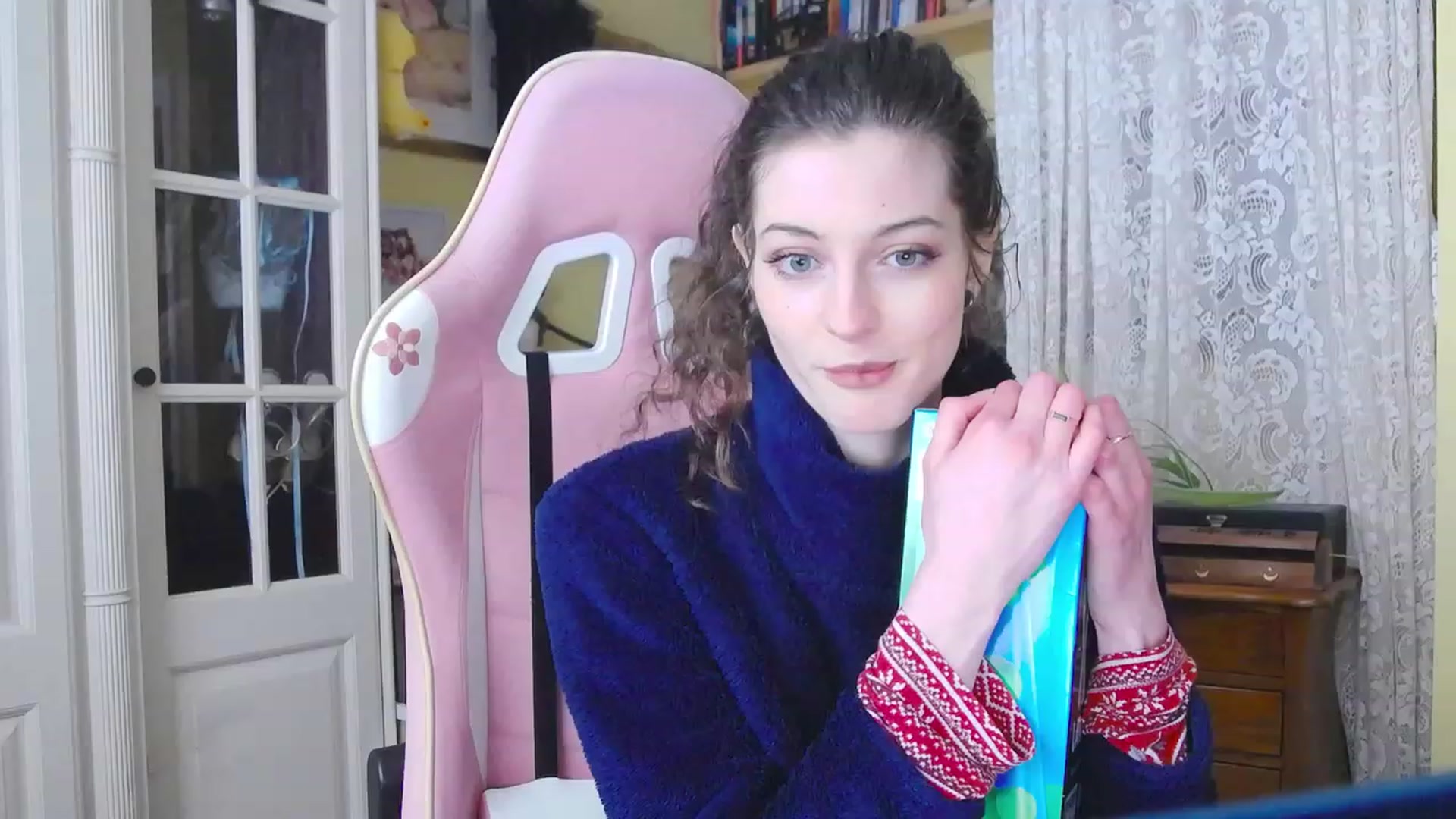 Gallery image thumbnail from viola__'s myfreecams stream on, 02/01/2024, 16:23 image 10 of 20