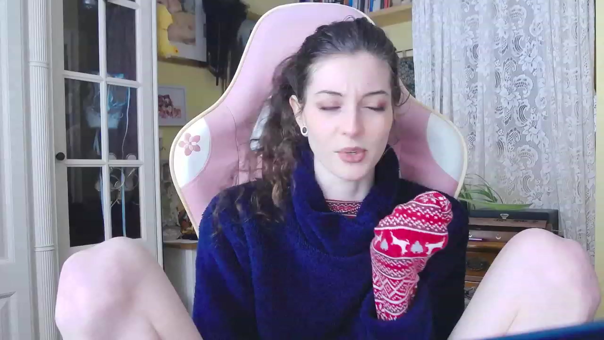 Gallery image thumbnail from viola__'s myfreecams stream on, 02/01/2024, 16:23 image 4 of 20