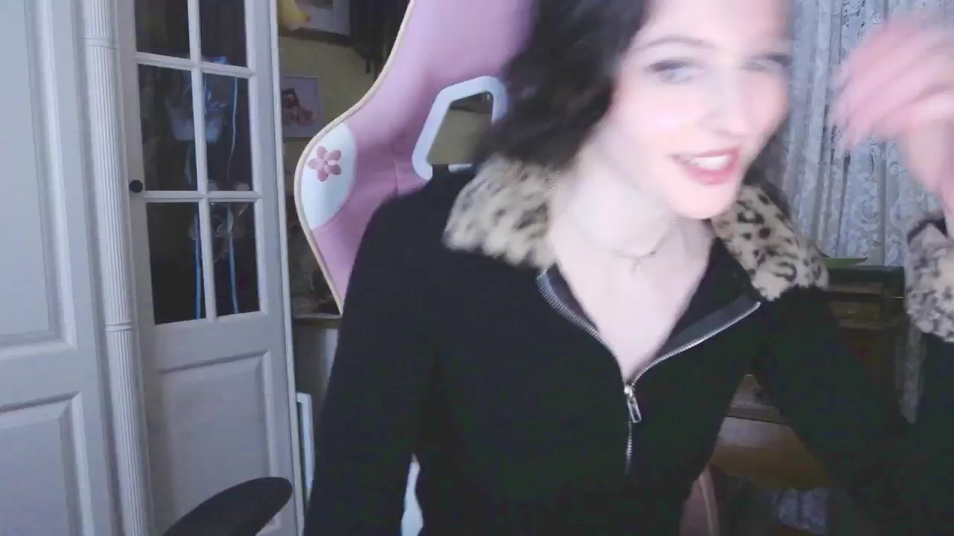 Gallery image thumbnail from viola__'s myfreecams stream on, 02/02/2024, 17:02 image 20 of 20
