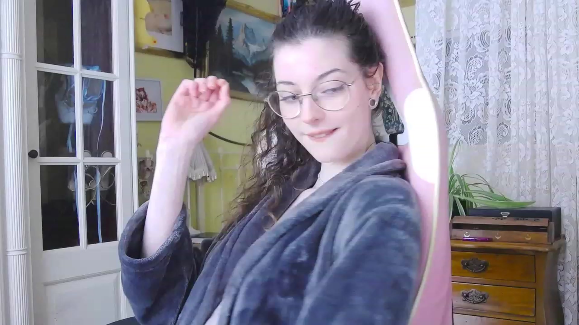 Gallery image thumbnail from viola__'s myfreecams stream on, 02/08/2024, 14:20 image 7 of 20