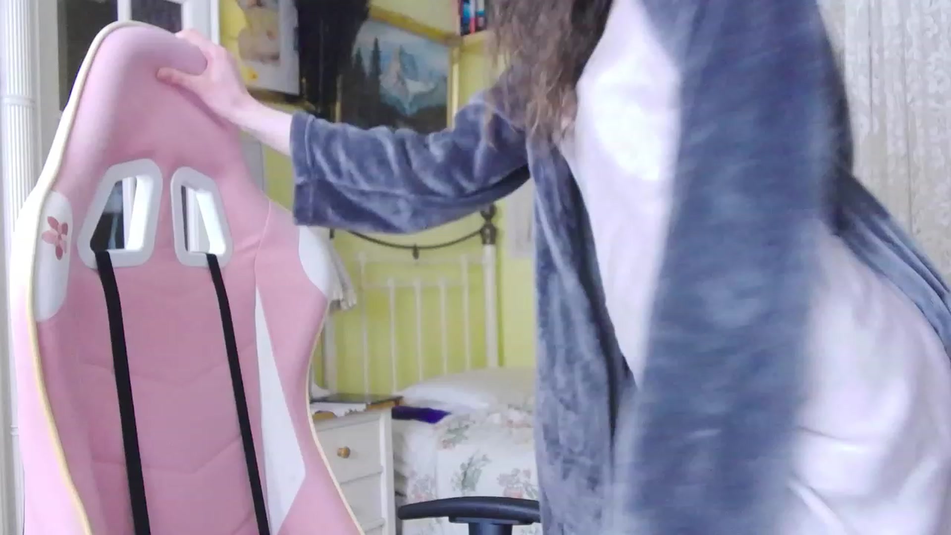 Gallery image thumbnail from viola__'s myfreecams stream on, 02/08/2024, 14:20 image 14 of 20