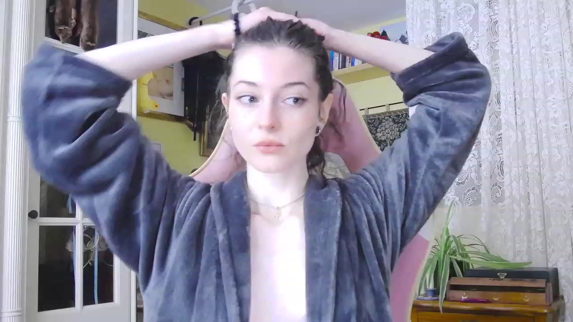 Gallery image thumbnail from viola__'s myfreecams stream on, 02/08/2024, 14:20 image 6 of 20