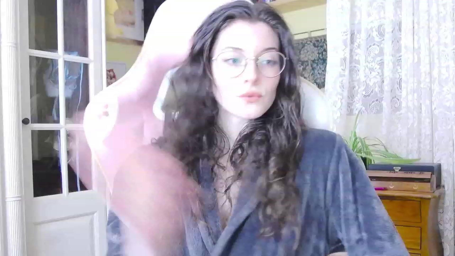 Gallery image thumbnail from viola__'s myfreecams stream on, 02/08/2024, 14:20 image 9 of 20