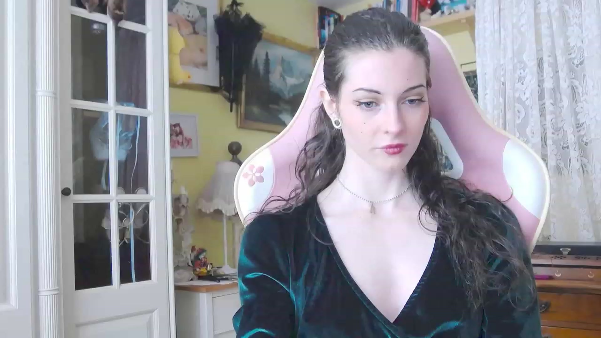 Gallery image thumbnail from viola__'s myfreecams stream on, 02/16/2024, 16:53 image 12 of 20