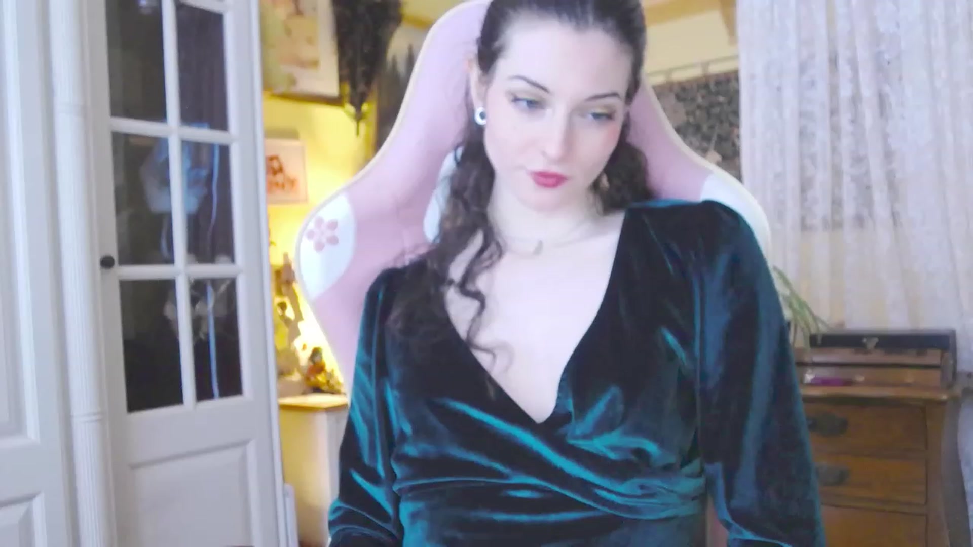 Gallery image thumbnail from viola__'s myfreecams stream on, 02/16/2024, 16:53 image 20 of 20