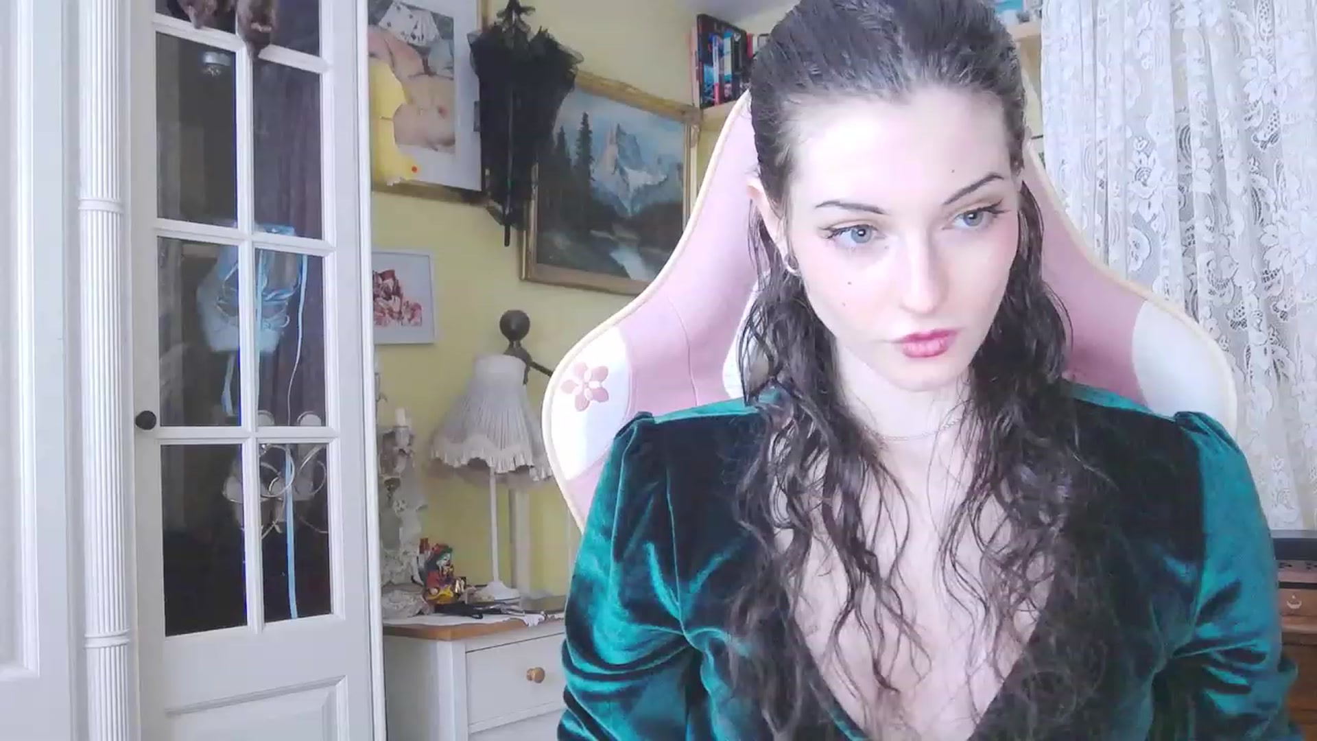 Gallery image thumbnail from viola__'s myfreecams stream on, 02/16/2024, 16:53 image 14 of 20