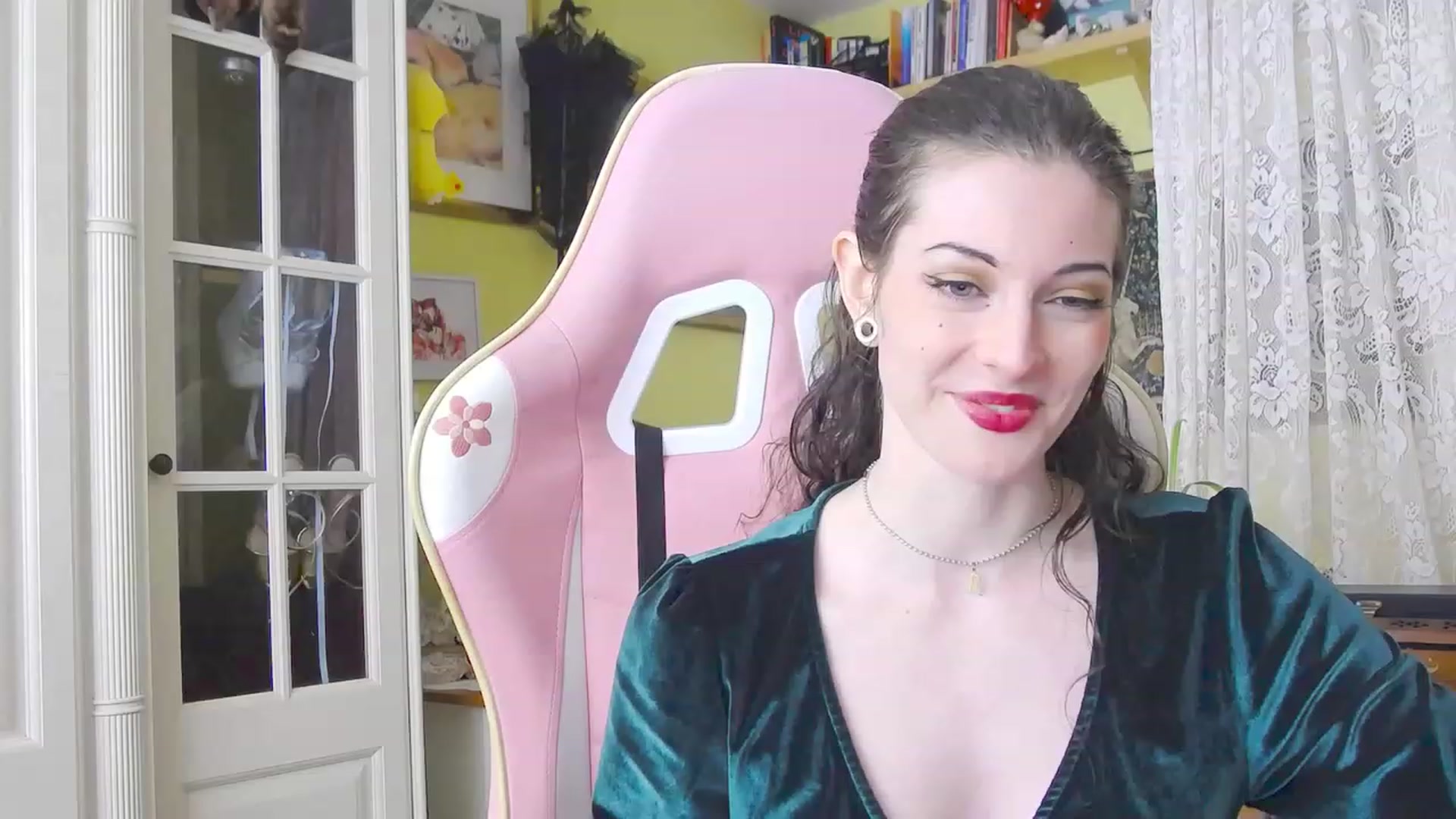 Gallery image thumbnail from viola__'s myfreecams stream on, 02/16/2024, 16:53 image 3 of 20