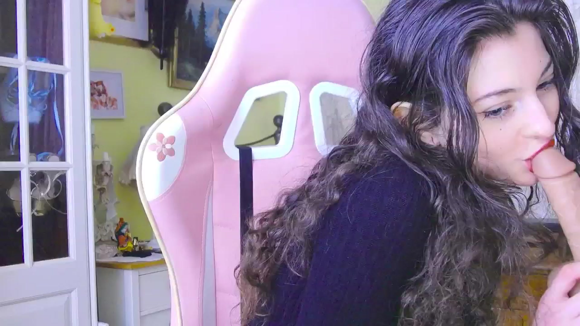 Gallery image thumbnail from viola__'s myfreecams stream on, 03/01/2024, 17:23 image 16 of 20