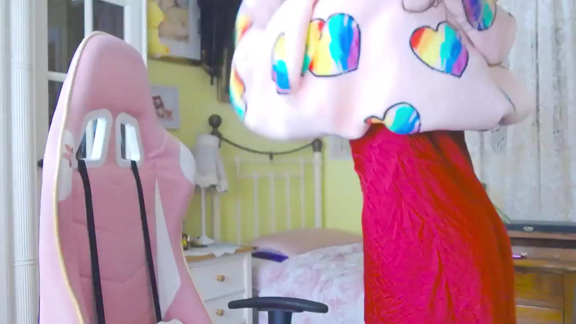 Gallery image thumbnail from viola__'s myfreecams stream on, 03/07/2024, 16:47 image 20 of 20