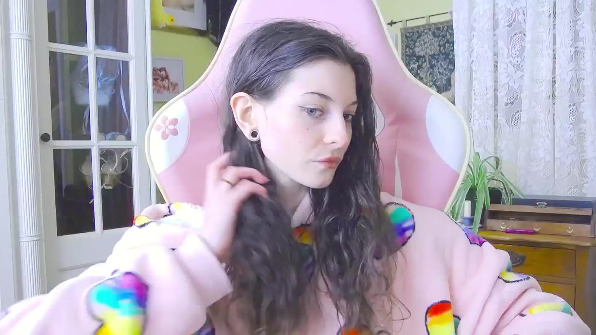 Gallery image thumbnail from viola__'s myfreecams stream on, 03/07/2024, 16:47 image 1 of 20