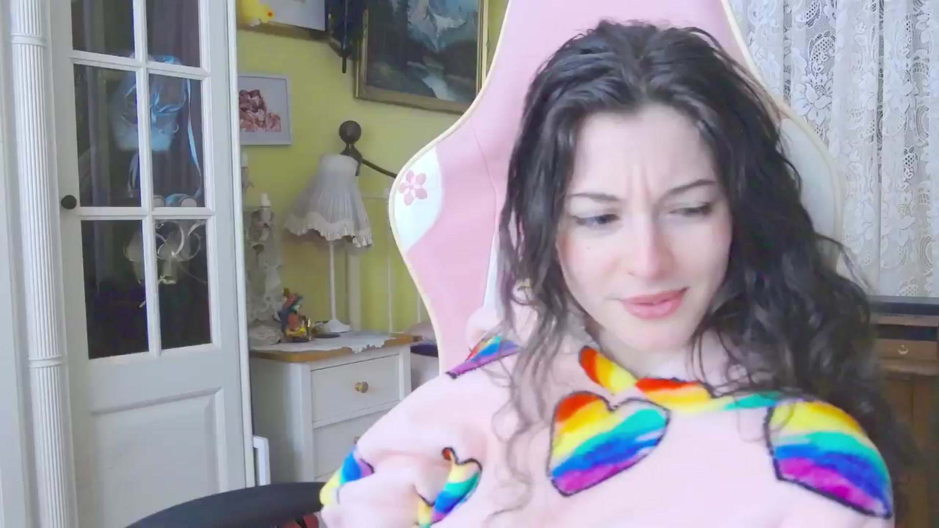 Gallery image thumbnail from viola__'s myfreecams stream on, 03/07/2024, 16:47 image 17 of 20