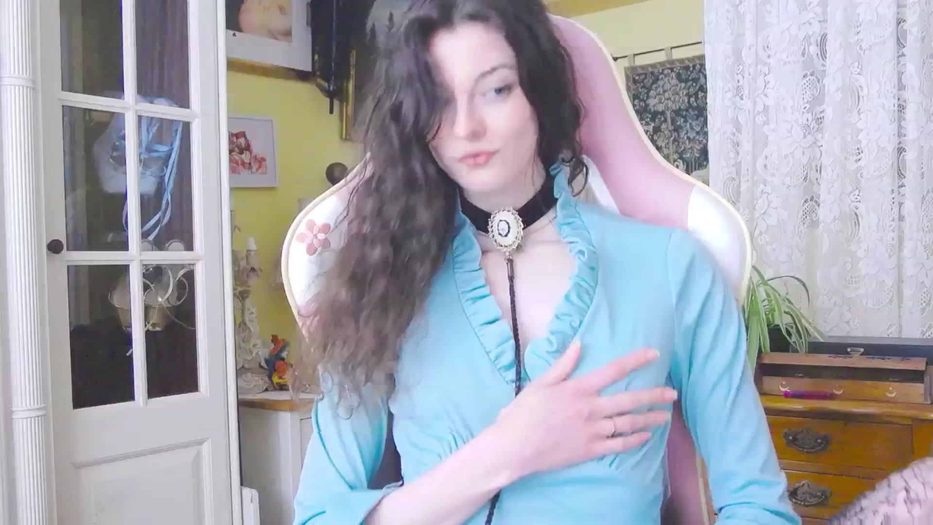 Gallery image thumbnail from viola__'s myfreecams stream on, 03/08/2024, 15:58 image 10 of 20