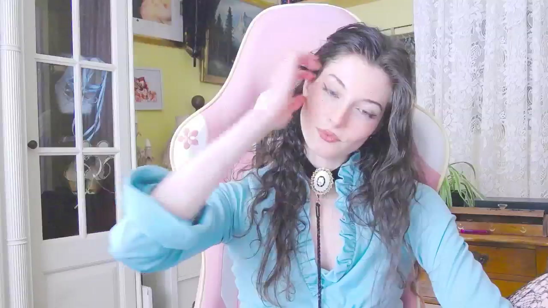 Gallery image thumbnail from viola__'s myfreecams stream on, 03/08/2024, 15:58 image 20 of 20