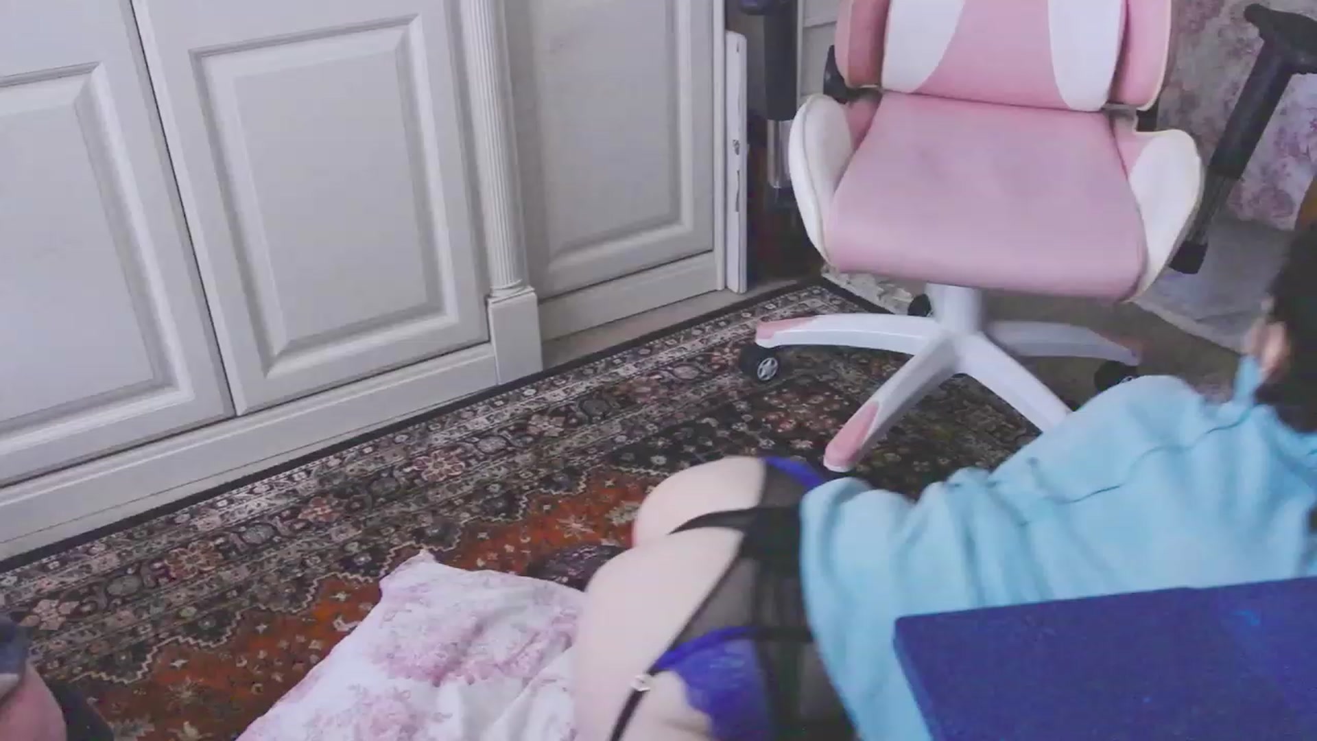 Gallery image thumbnail from viola__'s myfreecams stream on, 03/08/2024, 17:33 image 2 of 20