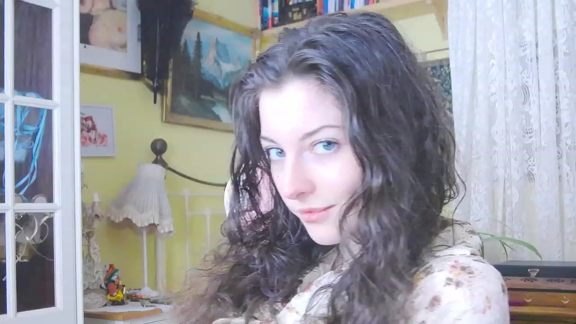 Gallery image thumbnail from viola__'s myfreecams stream on, 03/14/2024, 16:12 image 18 of 20