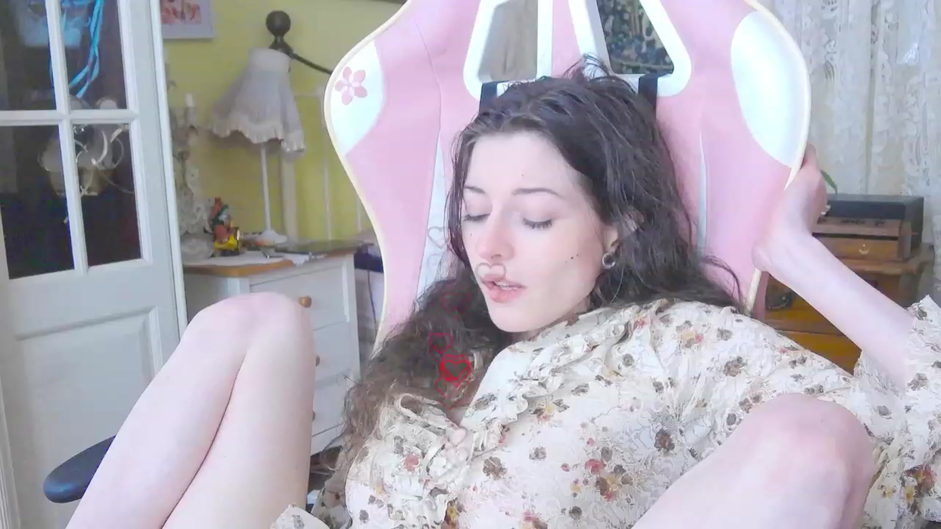 Gallery image thumbnail from viola__'s myfreecams stream on, 03/14/2024, 17:10 image 11 of 20
