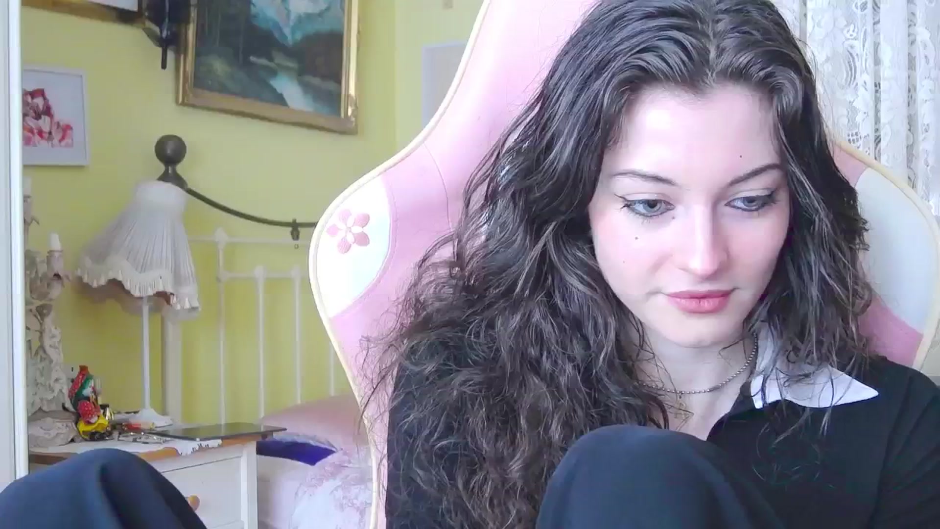 Gallery image thumbnail from viola__'s myfreecams stream on, 03/15/2024, 15:34 image 1 of 20