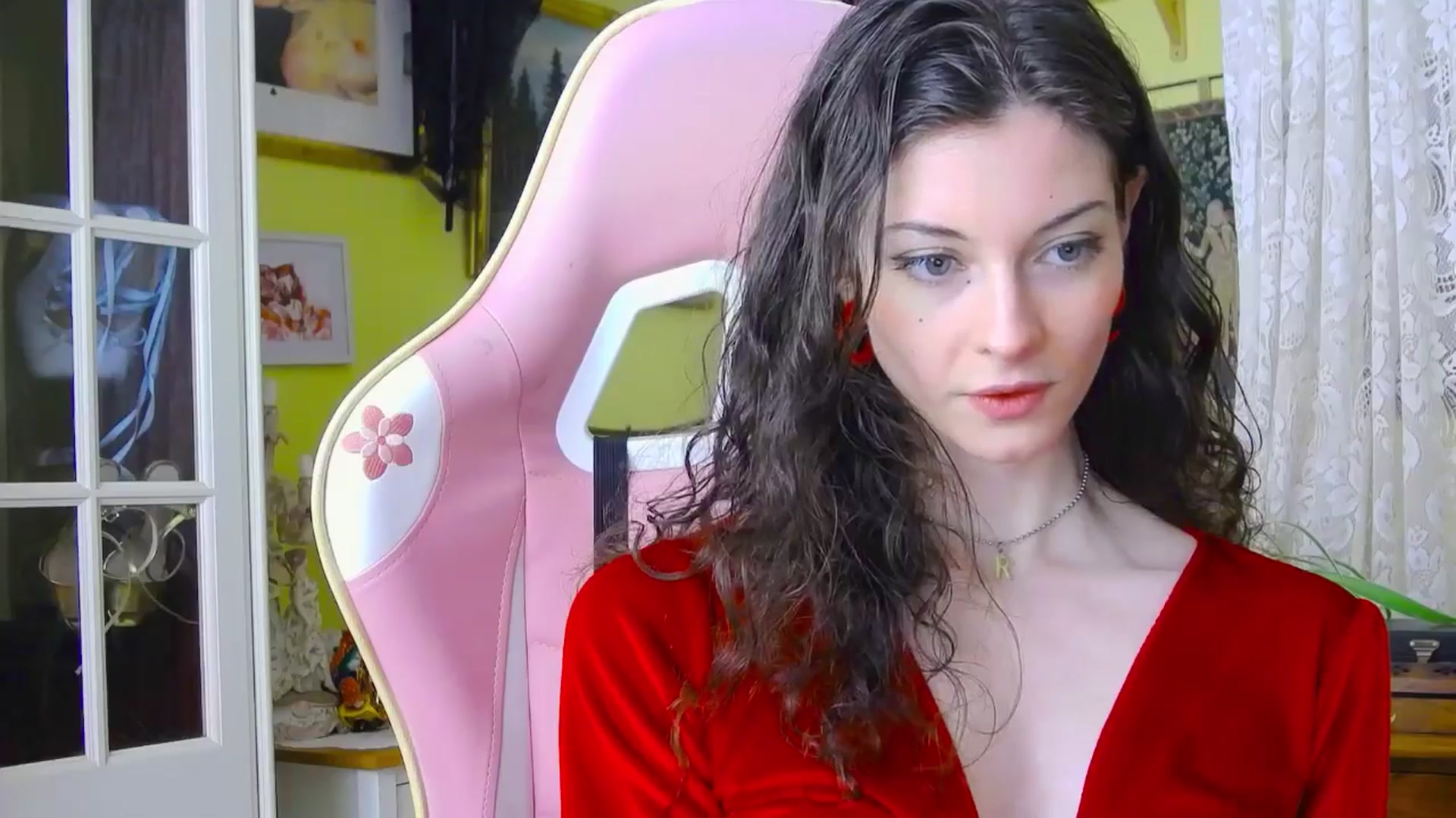 Gallery image thumbnail from viola__'s myfreecams stream on, 03/28/2024, 15:14 image 17 of 20