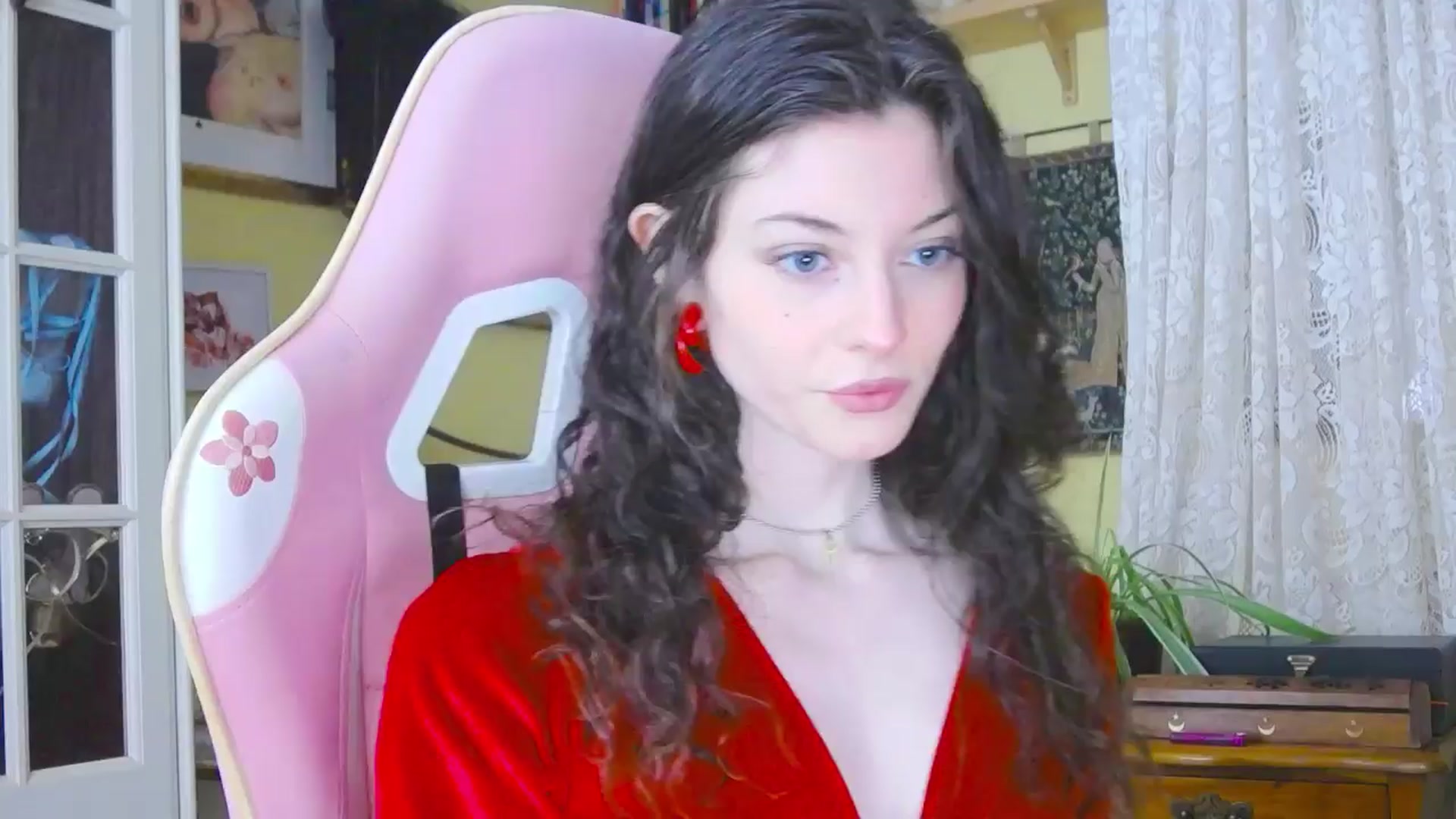Gallery image thumbnail from viola__'s myfreecams stream on, 03/28/2024, 15:14 image 1 of 20