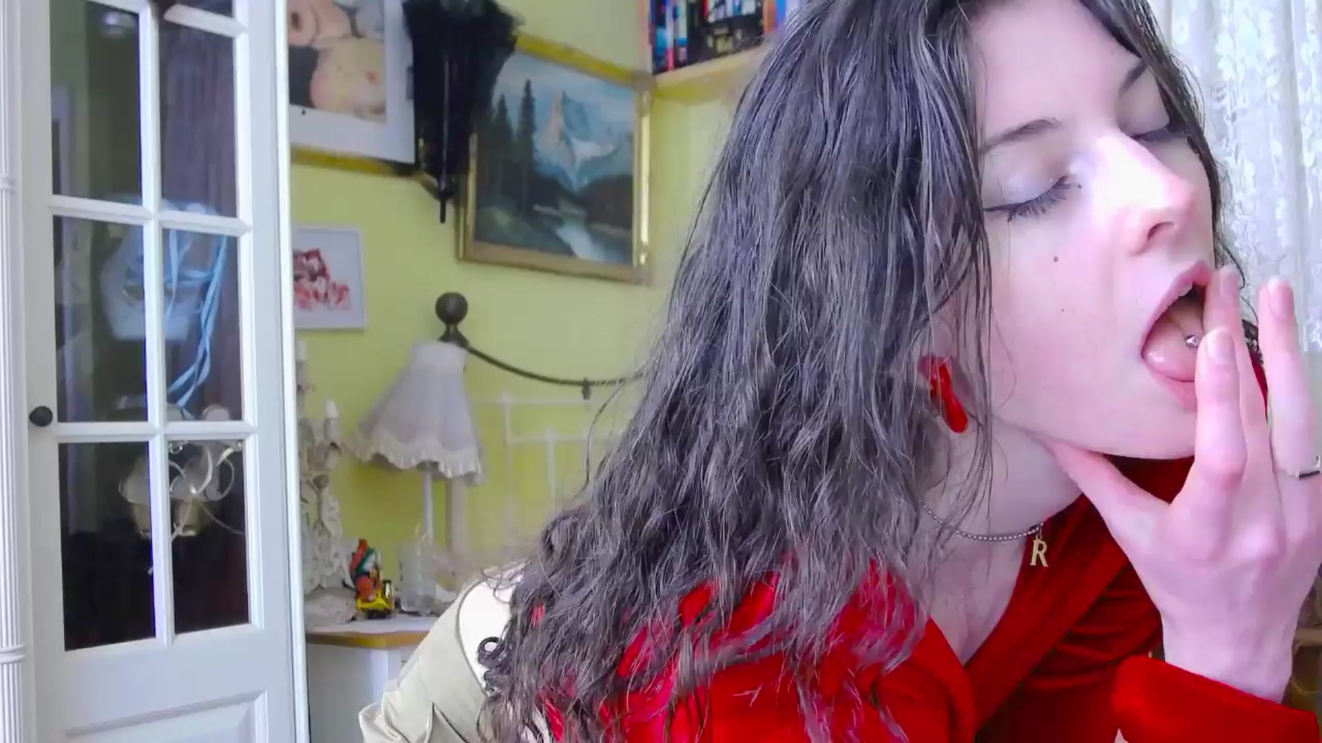 Gallery image thumbnail from viola__'s myfreecams stream on, 03/28/2024, 16:37 image 6 of 20
