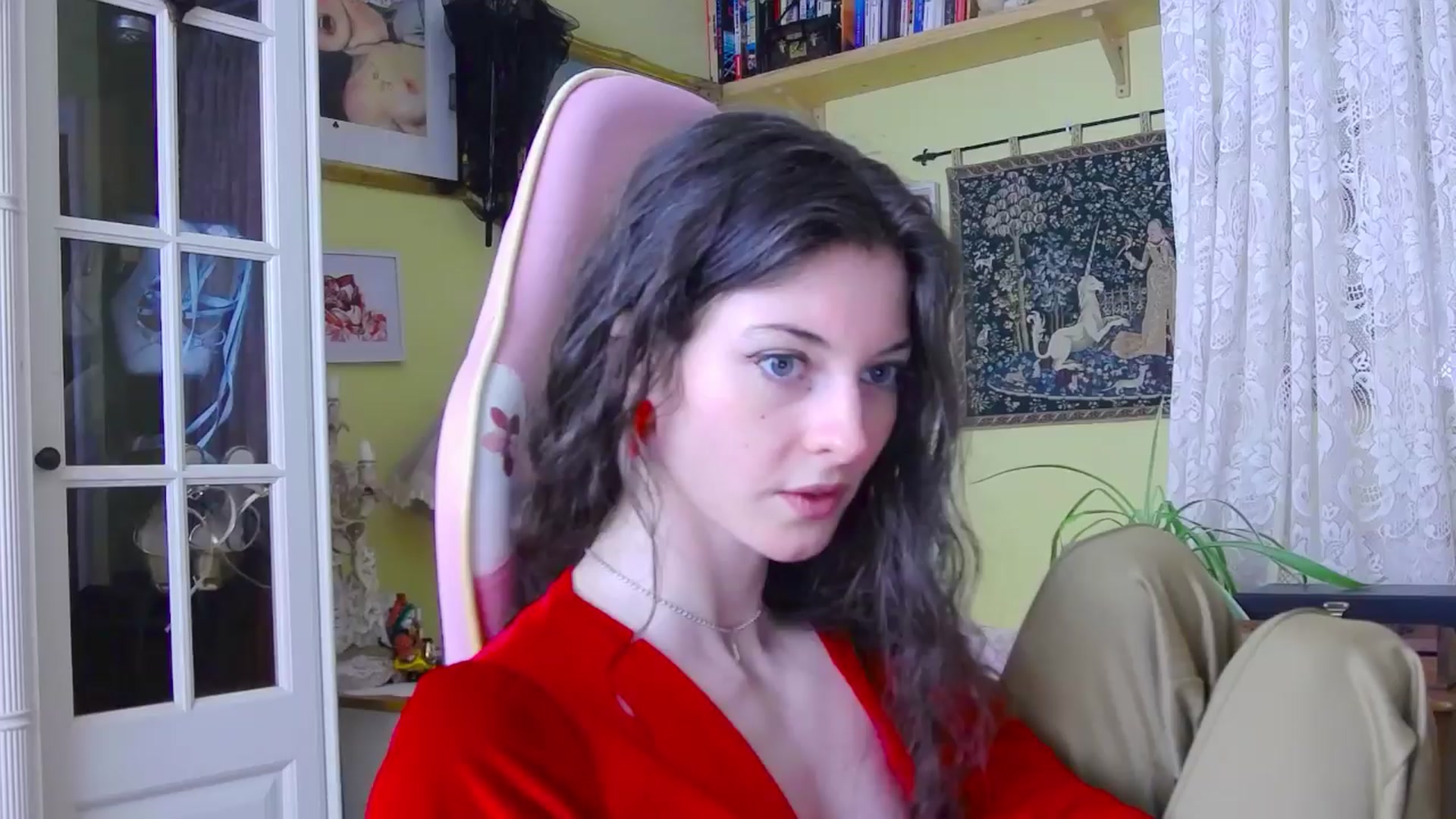 Gallery image thumbnail from viola__'s myfreecams stream on, 03/28/2024, 16:37 image 5 of 20