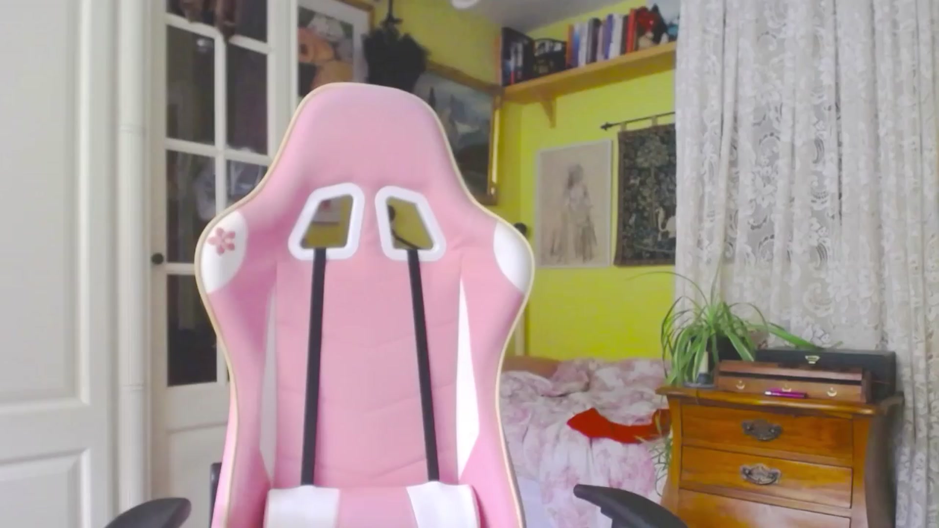 Gallery image thumbnail from viola__'s myfreecams stream on, 04/05/2024, 17:06 image 7 of 20