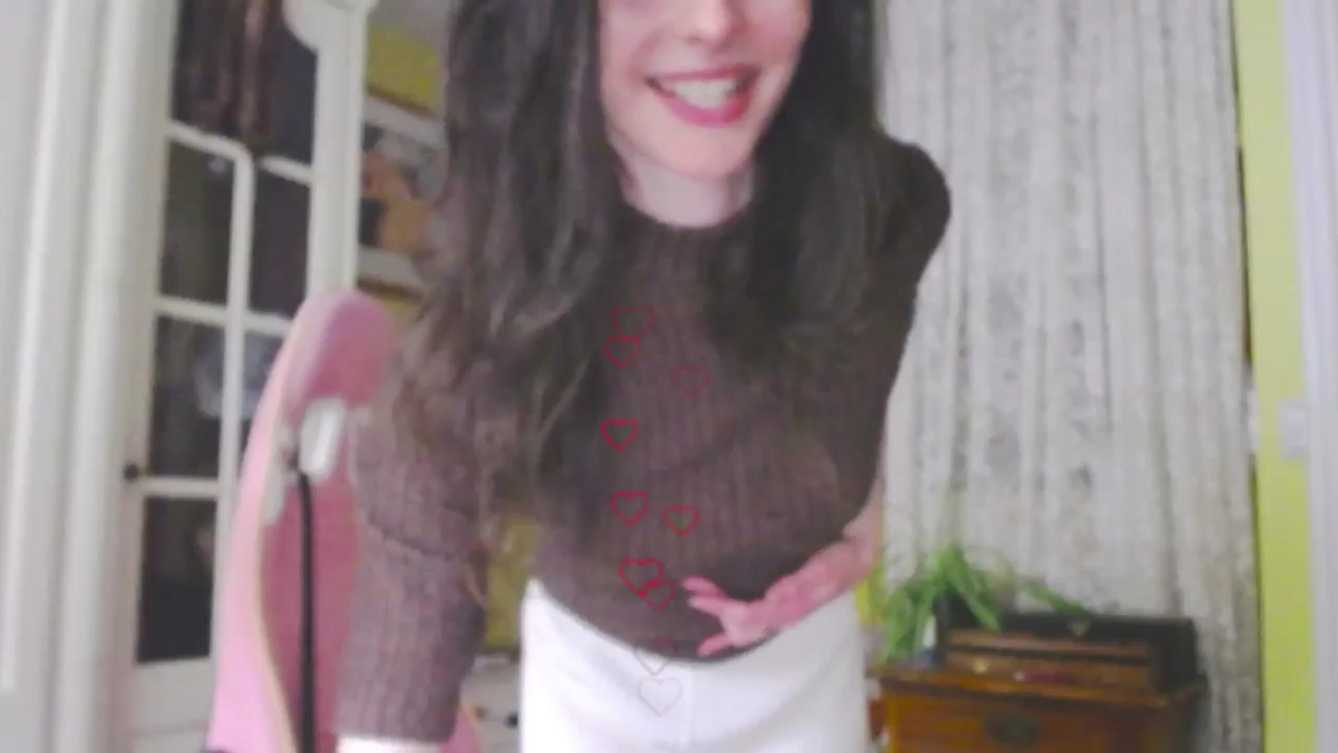 Gallery image thumbnail from viola__'s myfreecams stream on, 04/05/2024, 17:06 image 19 of 20