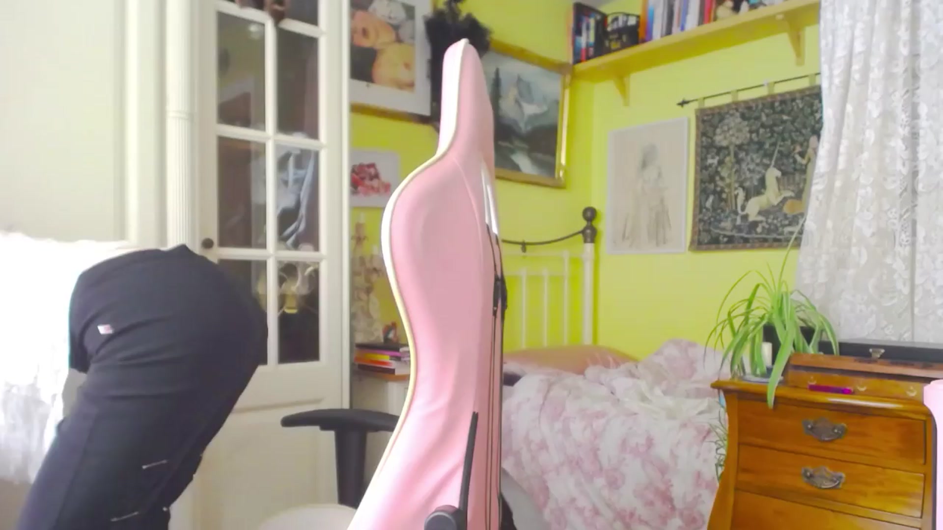 Gallery image thumbnail from viola__'s myfreecams stream on, 04/11/2024, 15:22 image 9 of 20
