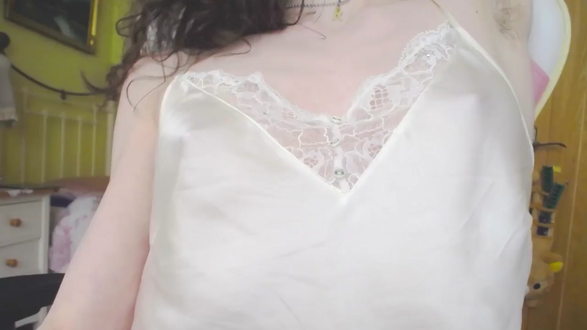 Gallery image thumbnail from viola__'s myfreecams stream on, 04/11/2024, 15:22 image 3 of 20