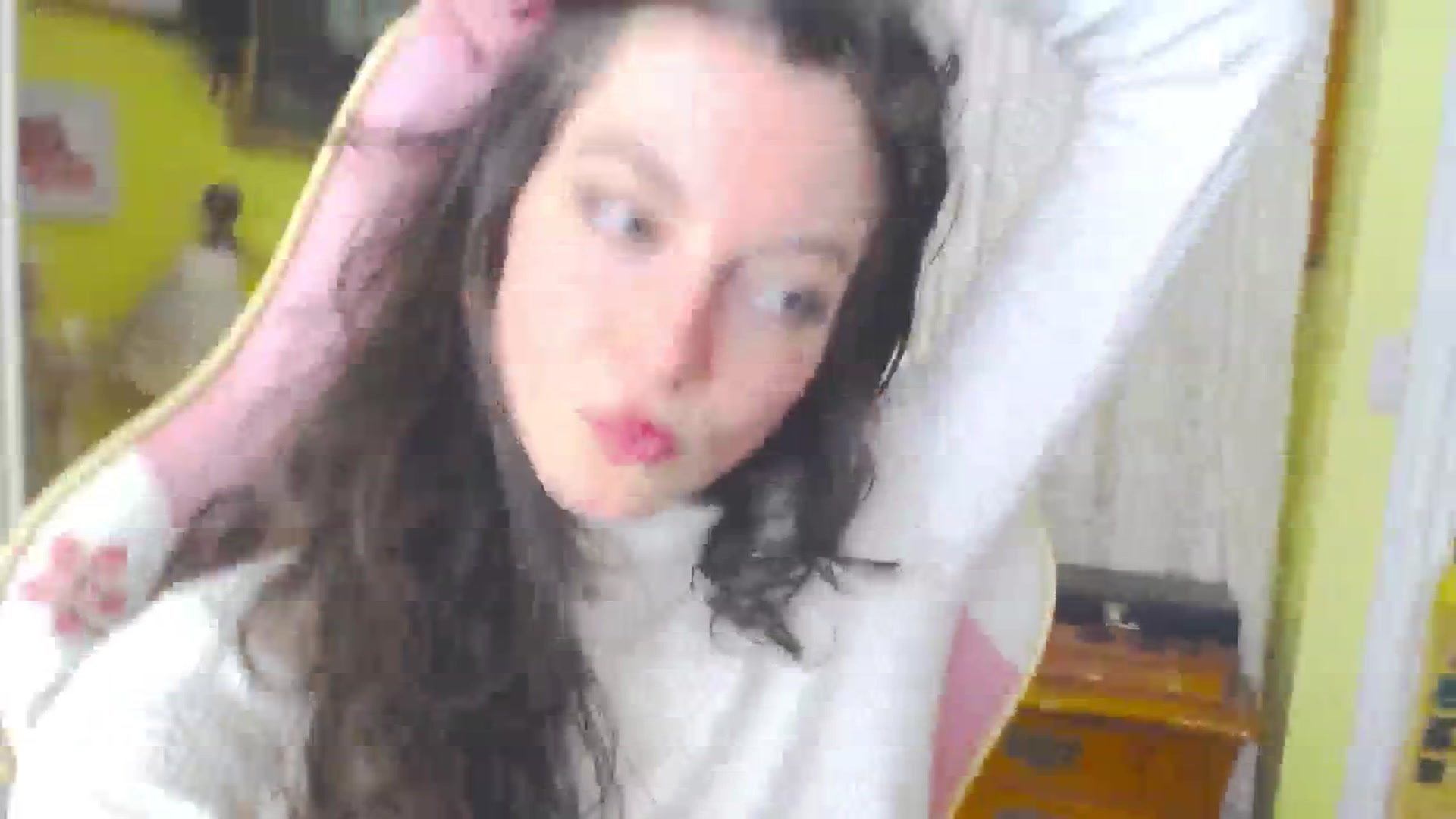 Gallery image thumbnail from viola__'s myfreecams stream on, 04/19/2024, 16:21 image 17 of 20