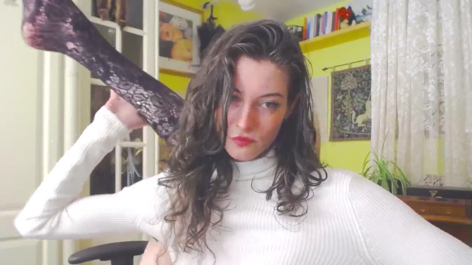 Gallery image thumbnail from viola__'s myfreecams stream on, 04/19/2024, 16:21 image 19 of 20