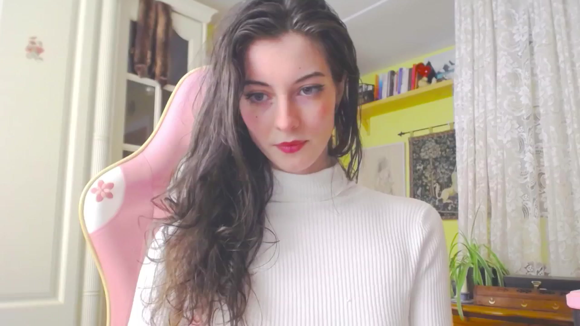 Gallery image thumbnail from viola__'s myfreecams stream on, 04/19/2024, 16:21 image 9 of 20