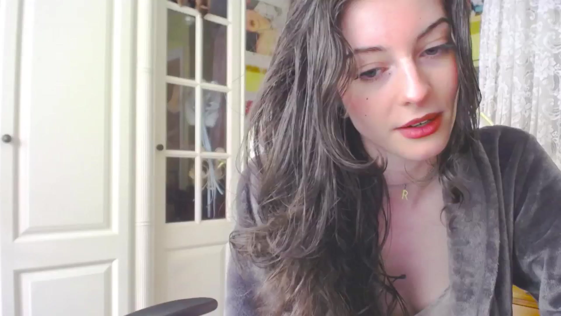 Gallery image thumbnail from viola__'s myfreecams stream on, 04/25/2024, 14:06 image 1 of 20
