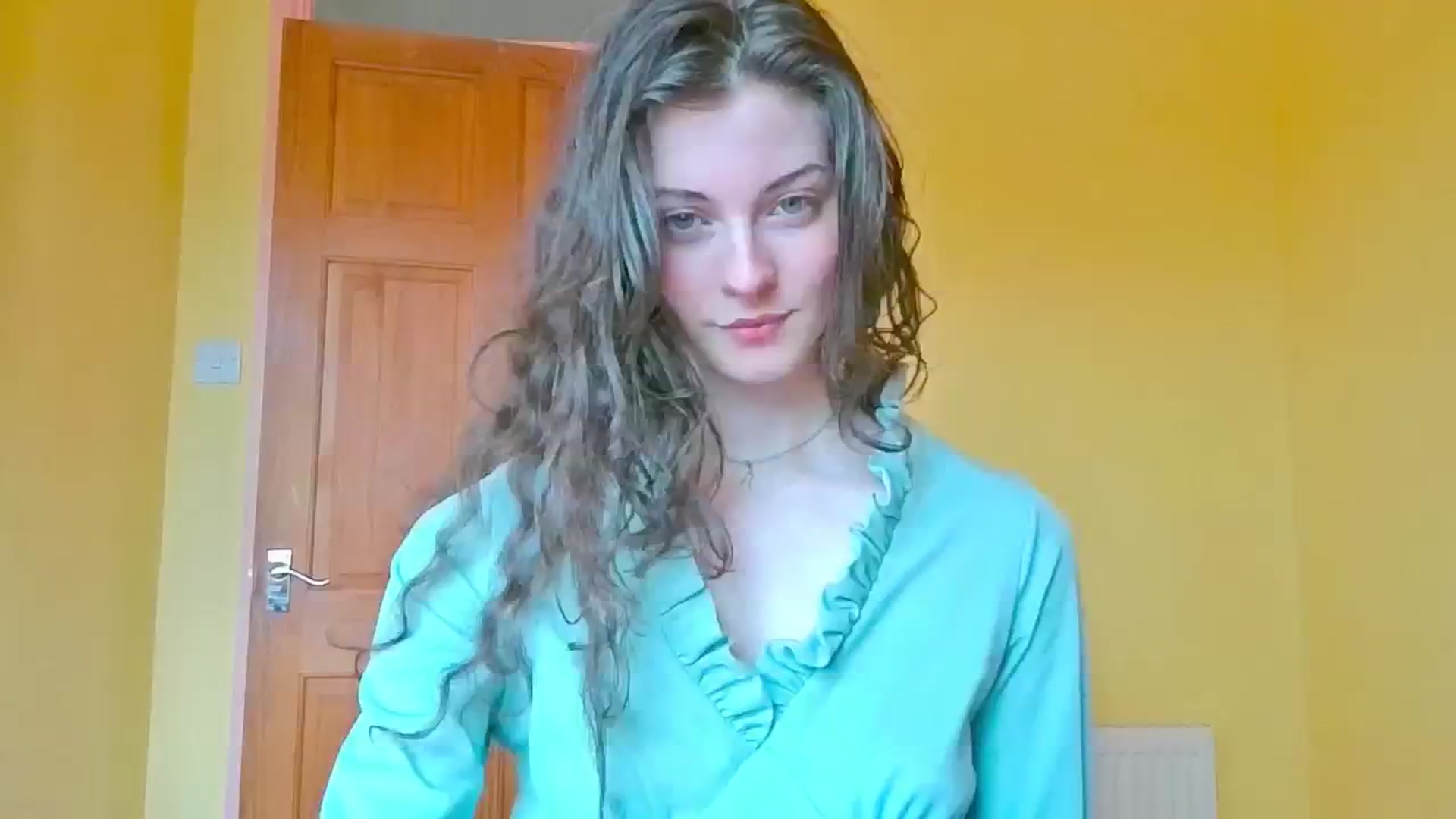 Gallery image thumbnail from viola__'s myfreecams stream on, 05/07/2024, 15:13 image 5 of 20
