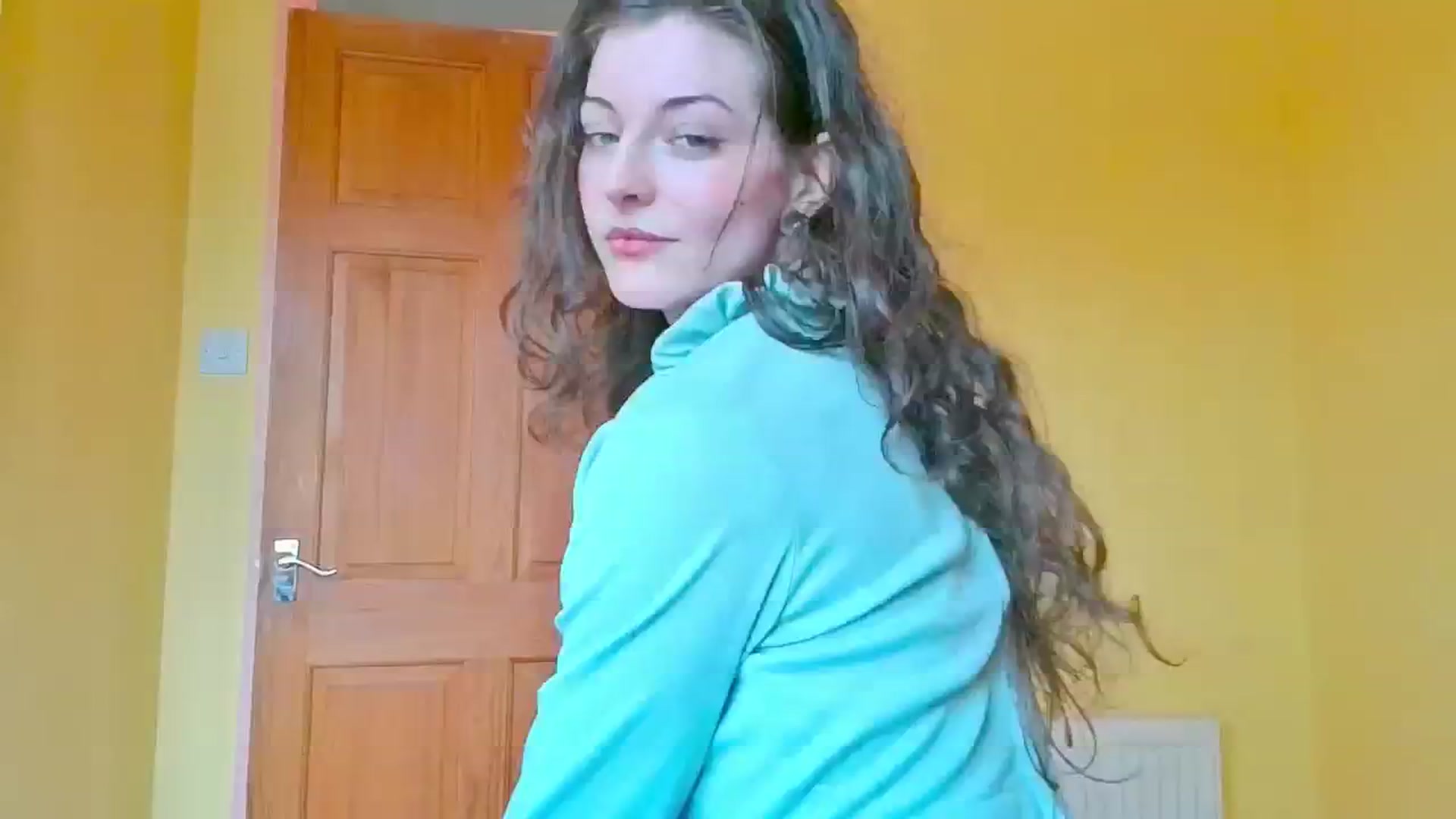 Gallery image thumbnail from viola__'s myfreecams stream on, 05/07/2024, 15:13 image 4 of 20