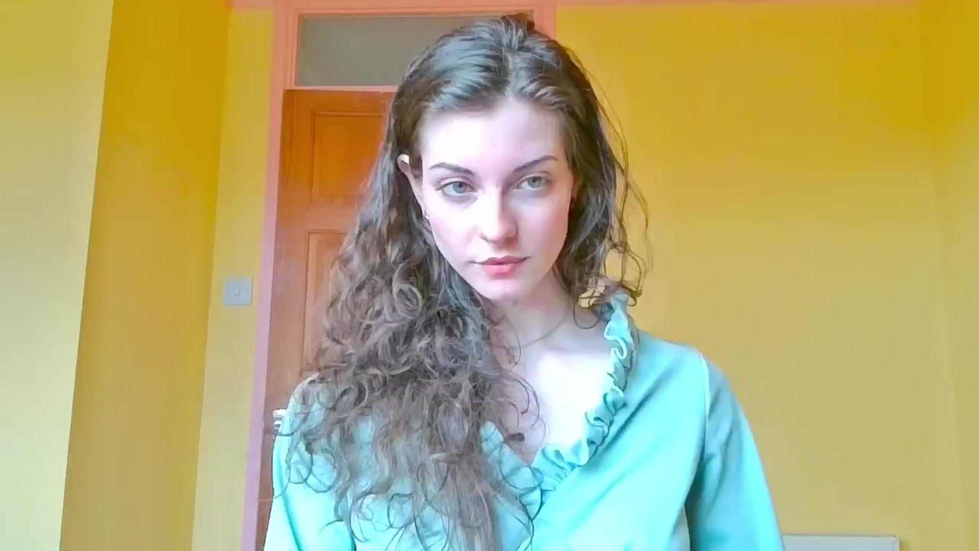 Gallery image thumbnail from viola__'s myfreecams stream on, 05/07/2024, 16:17 image 6 of 20