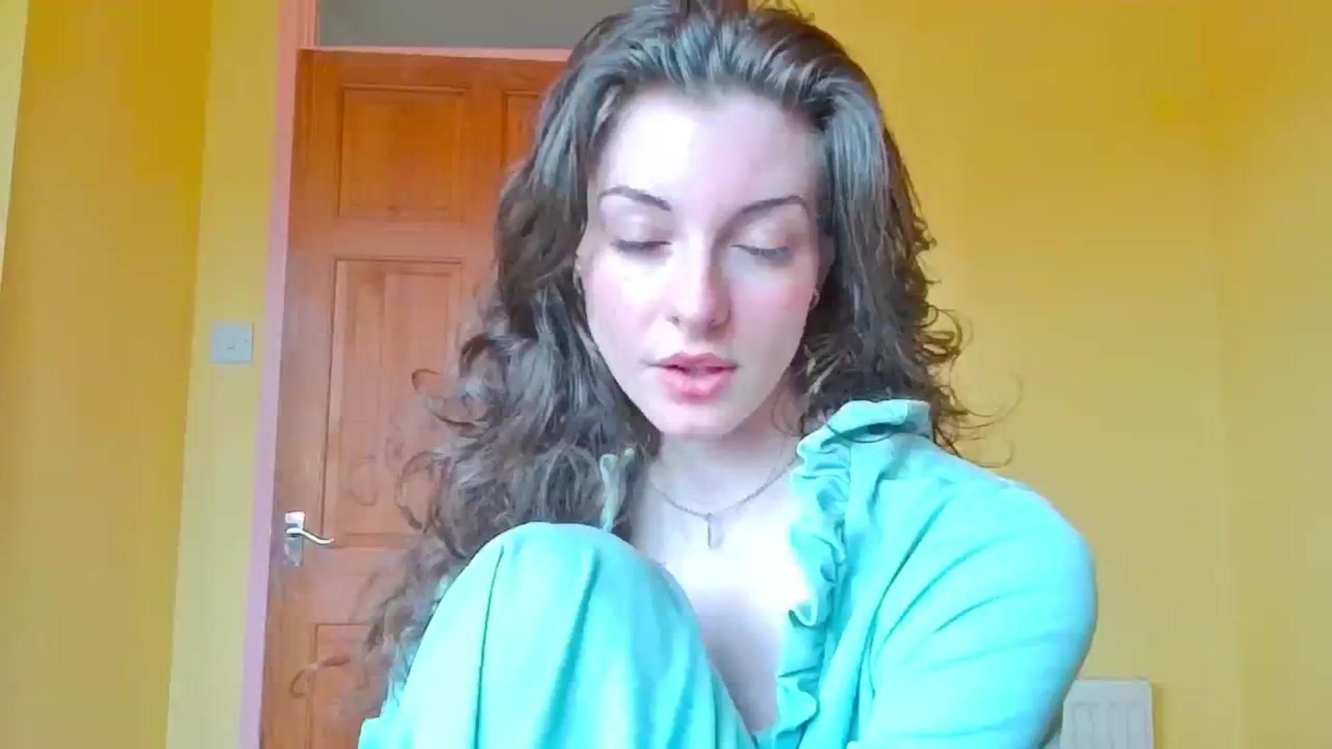 Gallery image thumbnail from viola__'s myfreecams stream on, 05/07/2024, 17:53 image 5 of 20