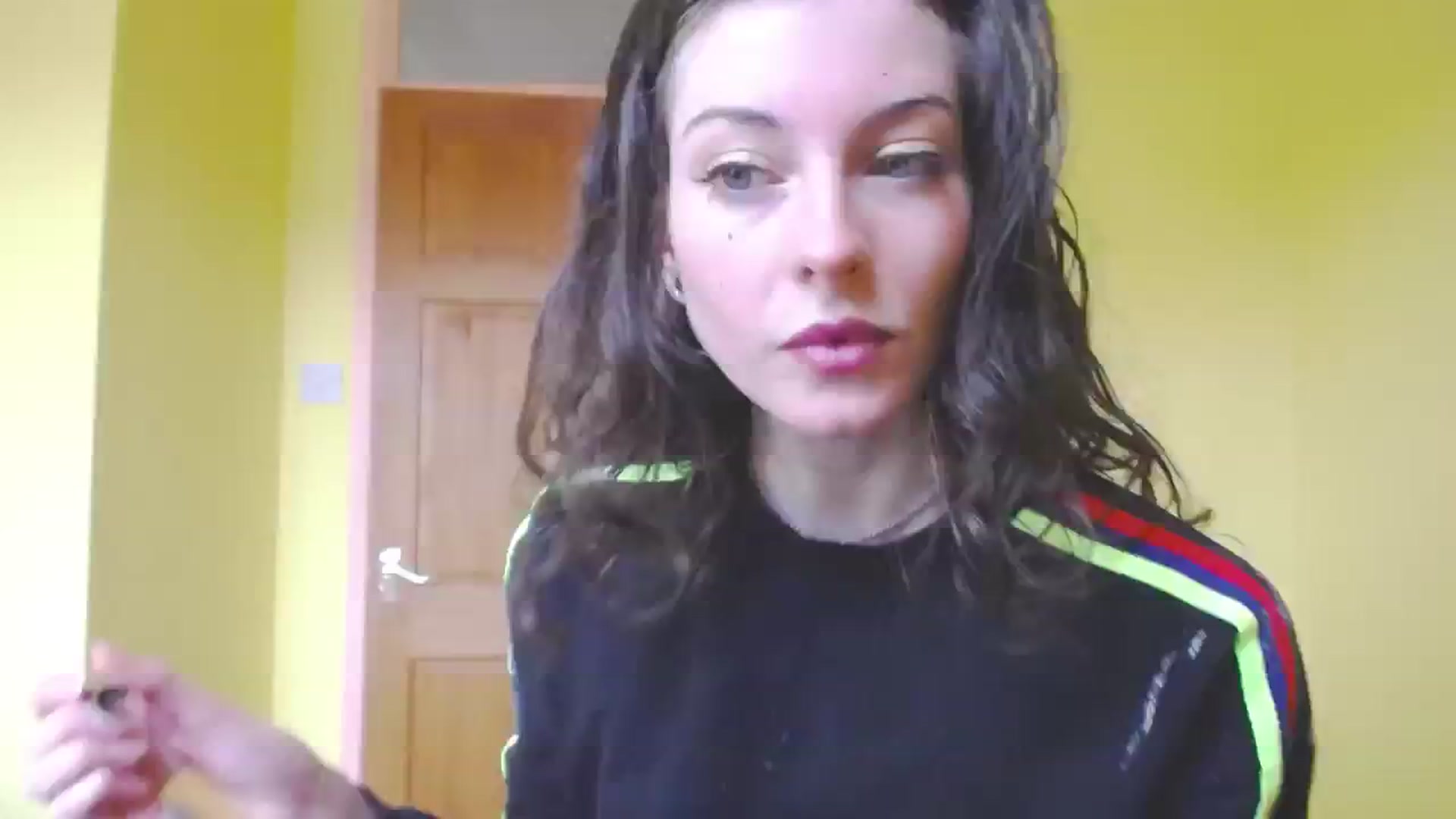 Gallery image thumbnail from viola__'s myfreecams stream on, 05/08/2024, 12:59 image 1 of 20