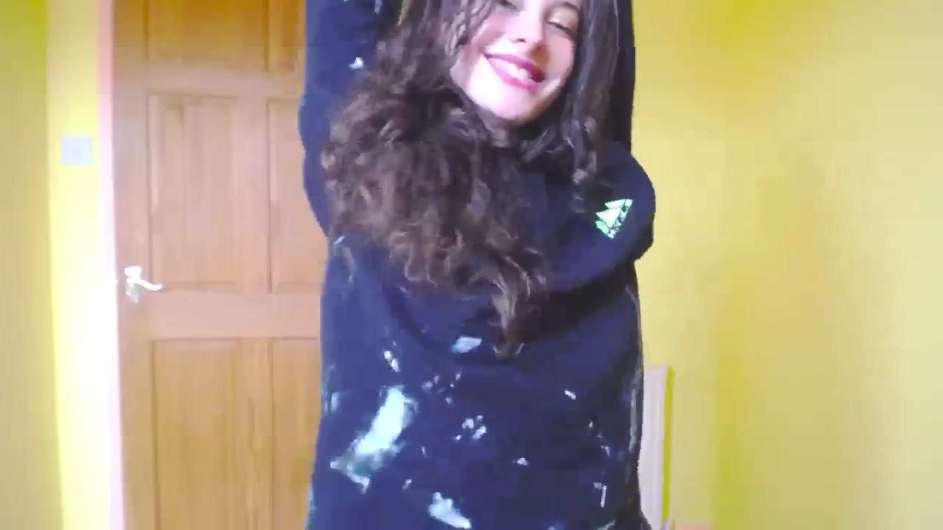 Gallery image thumbnail from viola__'s myfreecams stream on, 05/08/2024, 12:59 image 19 of 20