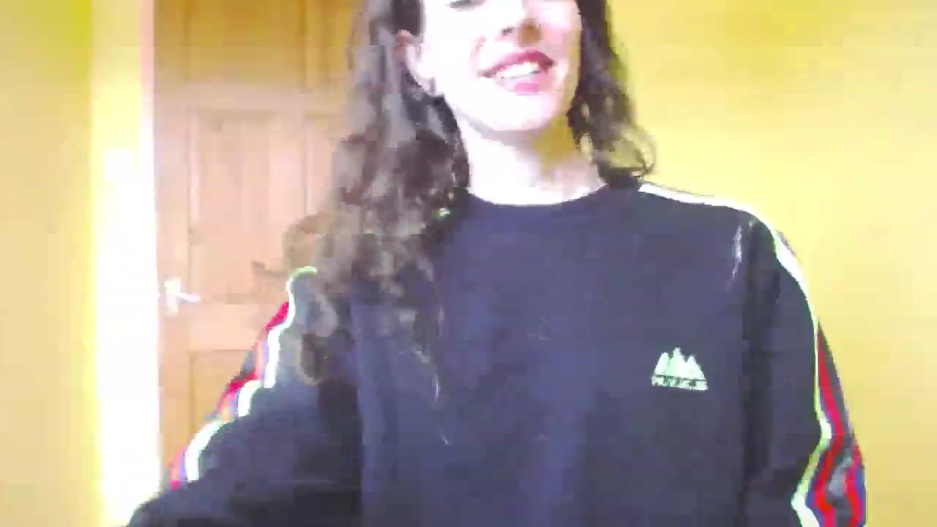 Gallery image thumbnail from viola__'s myfreecams stream on, 05/08/2024, 12:59 image 5 of 20