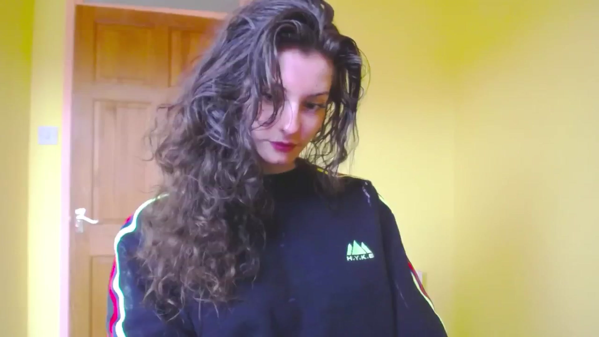 Gallery image thumbnail from viola__'s myfreecams stream on, 05/08/2024, 12:59 image 8 of 20