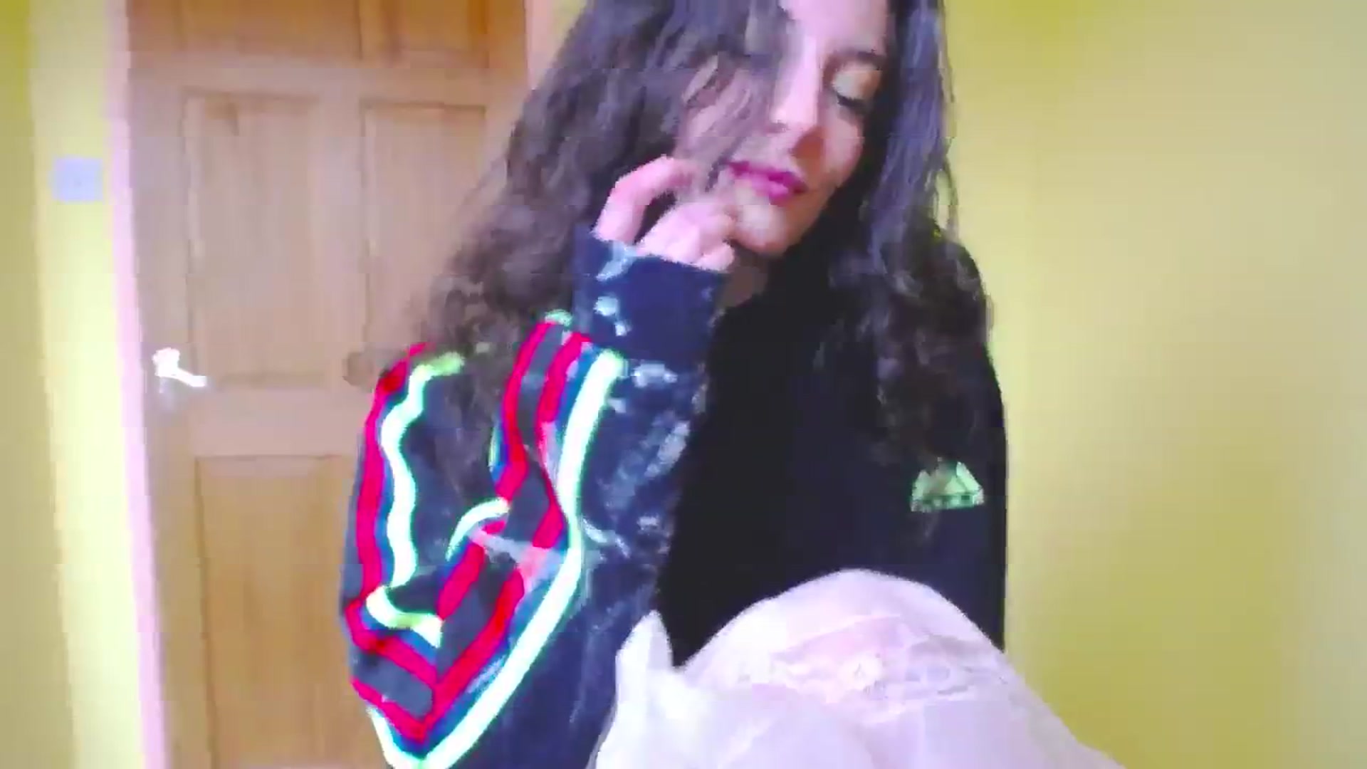 Gallery image thumbnail from viola__'s myfreecams stream on, 05/08/2024, 12:59 image 18 of 20