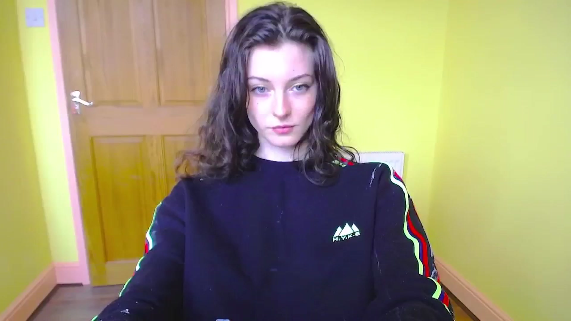 Gallery image thumbnail from viola__'s myfreecams stream on, 05/08/2024, 15:57 image 14 of 20
