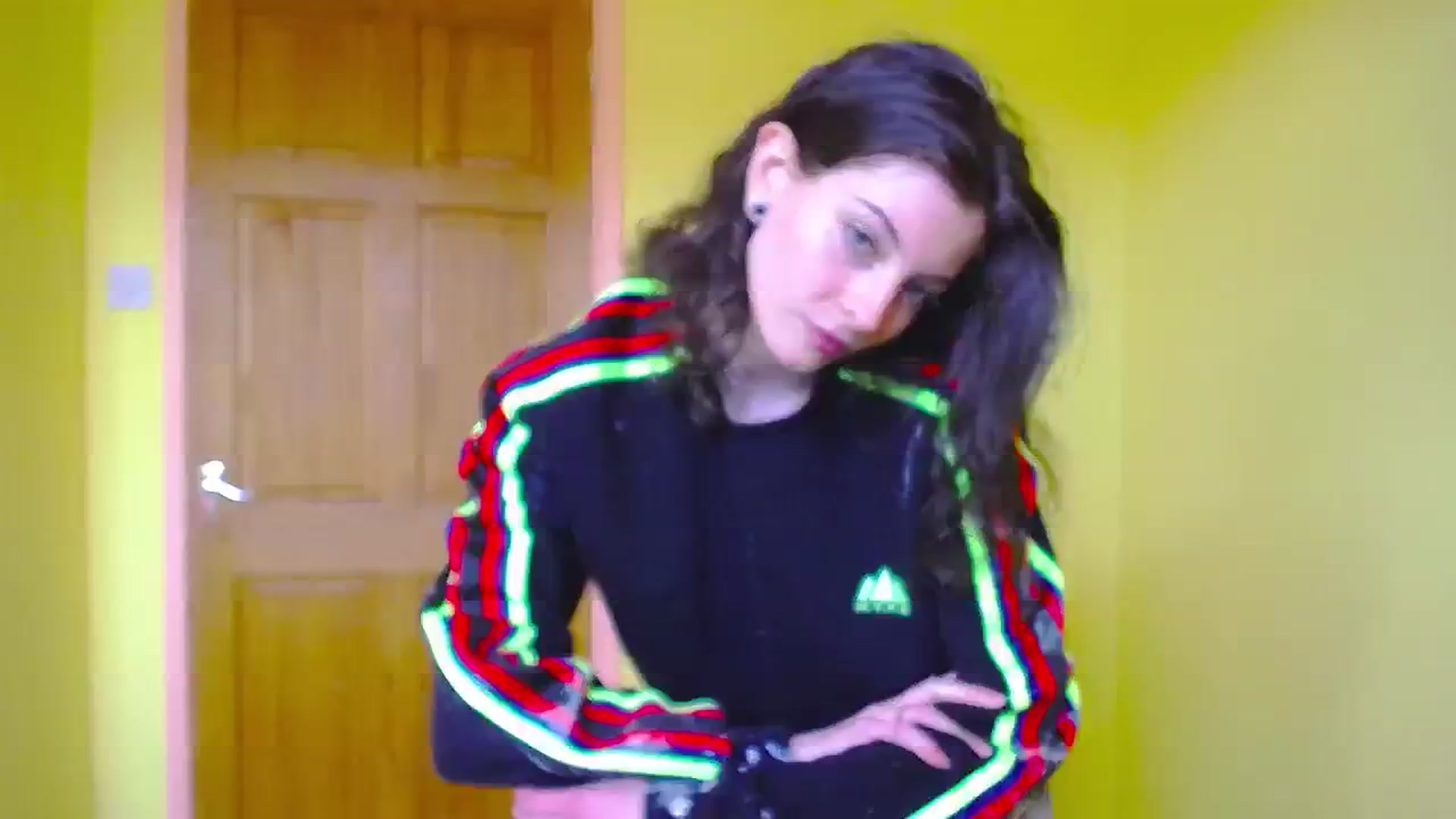 Gallery image thumbnail from viola__'s myfreecams stream on, 05/08/2024, 15:57 image 20 of 20