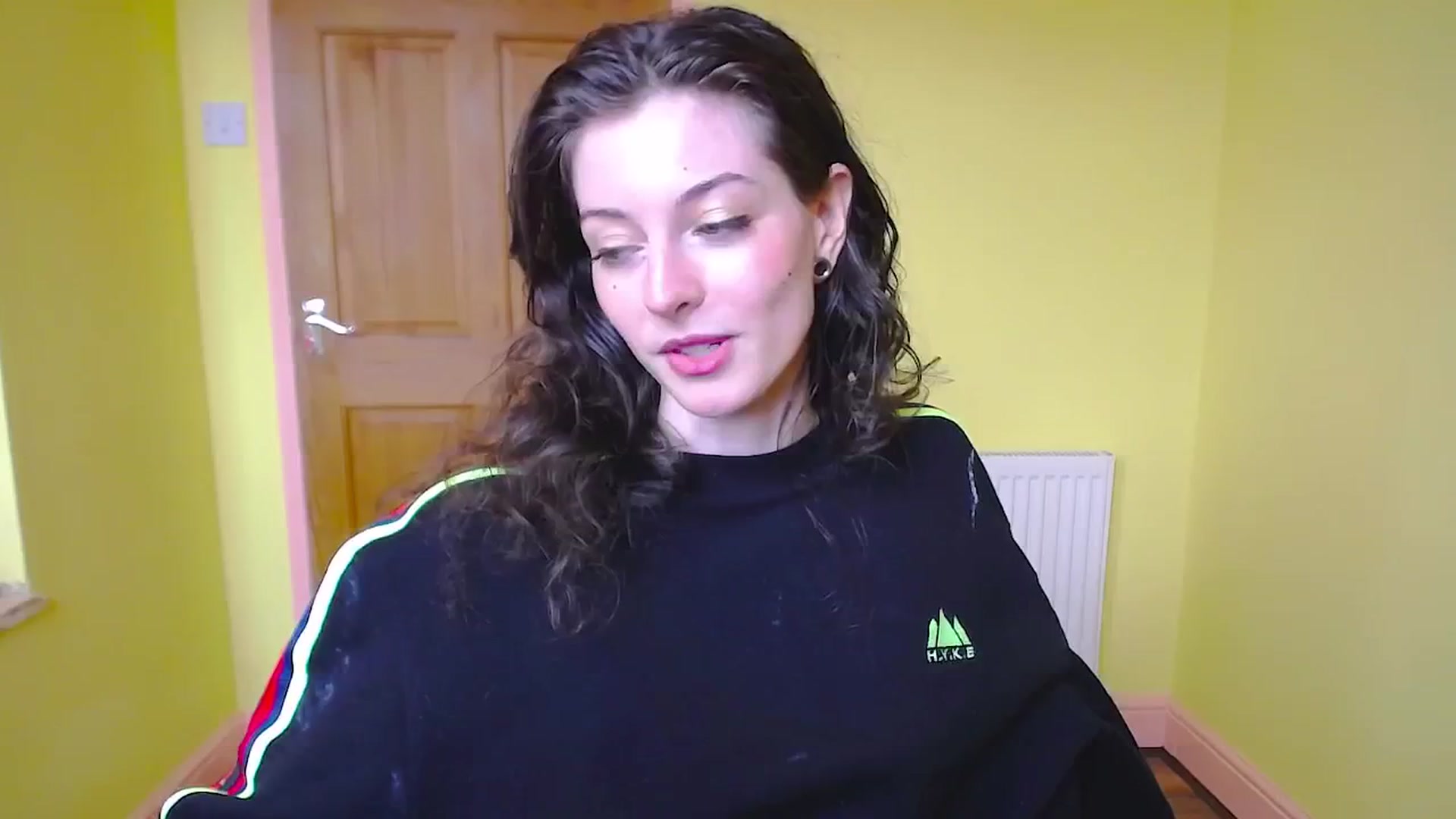 Gallery image thumbnail from viola__'s myfreecams stream on, 05/08/2024, 15:57 image 7 of 20